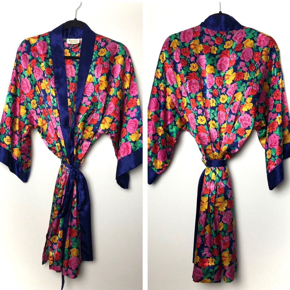 Victoria’s Secret Gold Label Vintage Satin Floral Robe with Navy Waist Tie